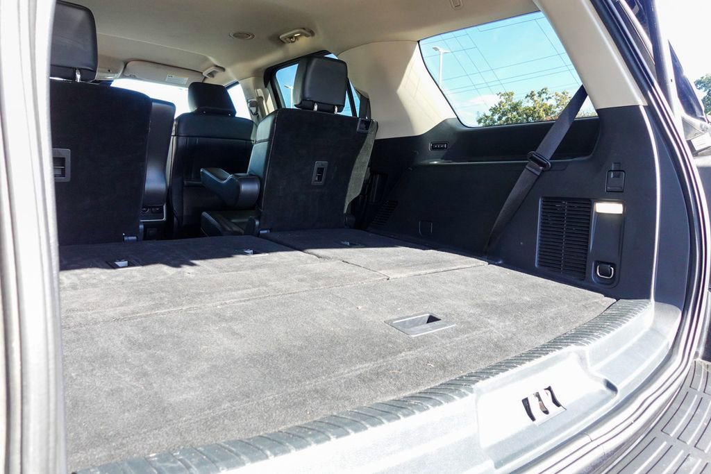 Used 2024 Ford Expedition XLT image 27