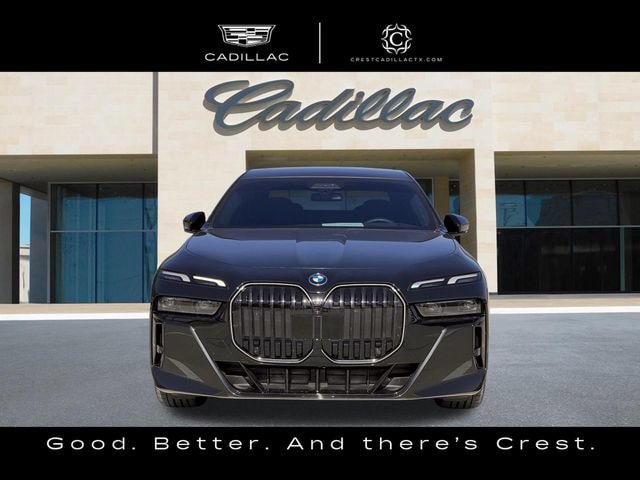Used 2025 BMW 750e xDrive AWD/4WD image 8