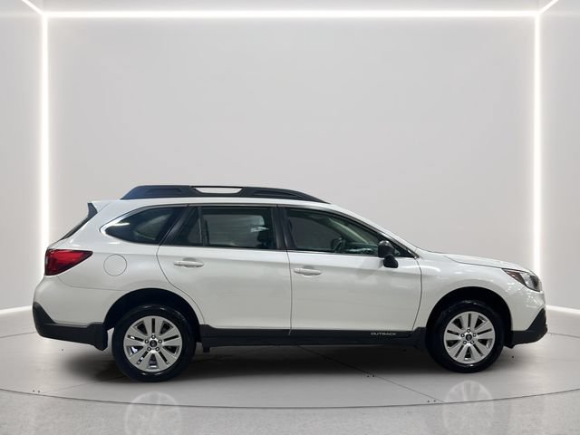 Used 2018 Subaru Outback 2.5i AWD/4WD image 6
