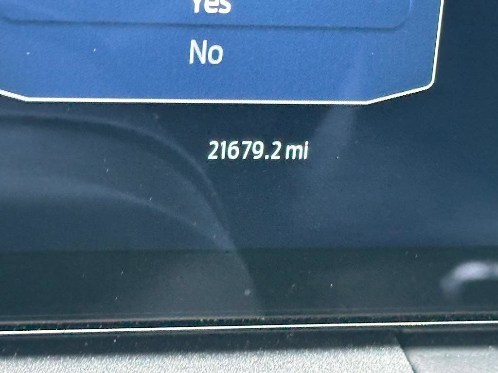 Used 2025 Ford Mustang Premium RWD image 21