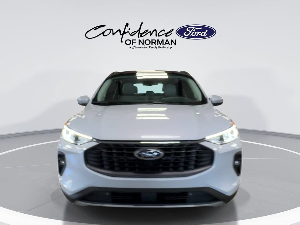 New 2025 Ford Escape SE FWD image 3