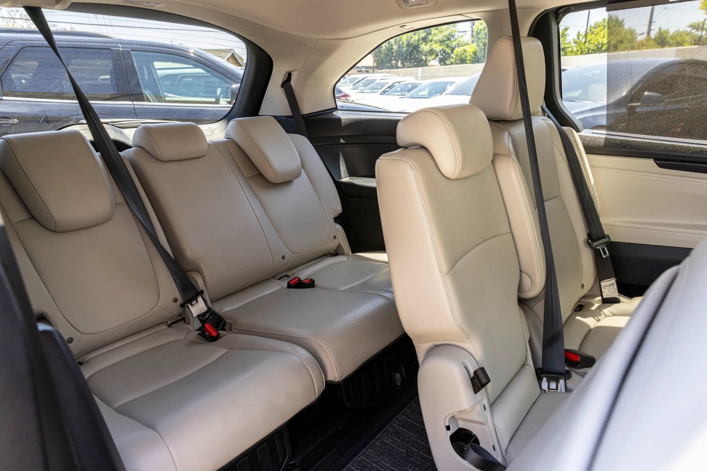 Used 2025 Honda Odyssey EX-L image 32