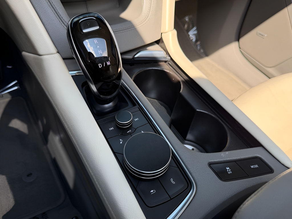 Used 2020 Cadillac XT6 Premium Luxury FWD image 54