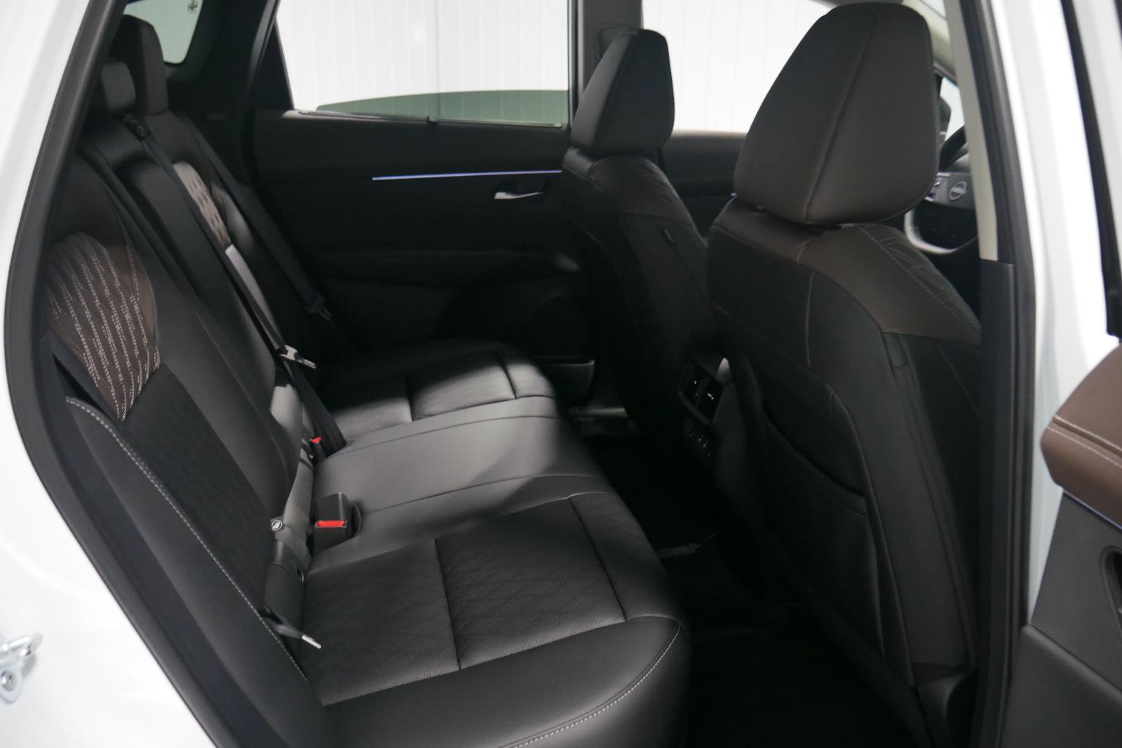 New 2026 Nissan Murano Platinum image 15