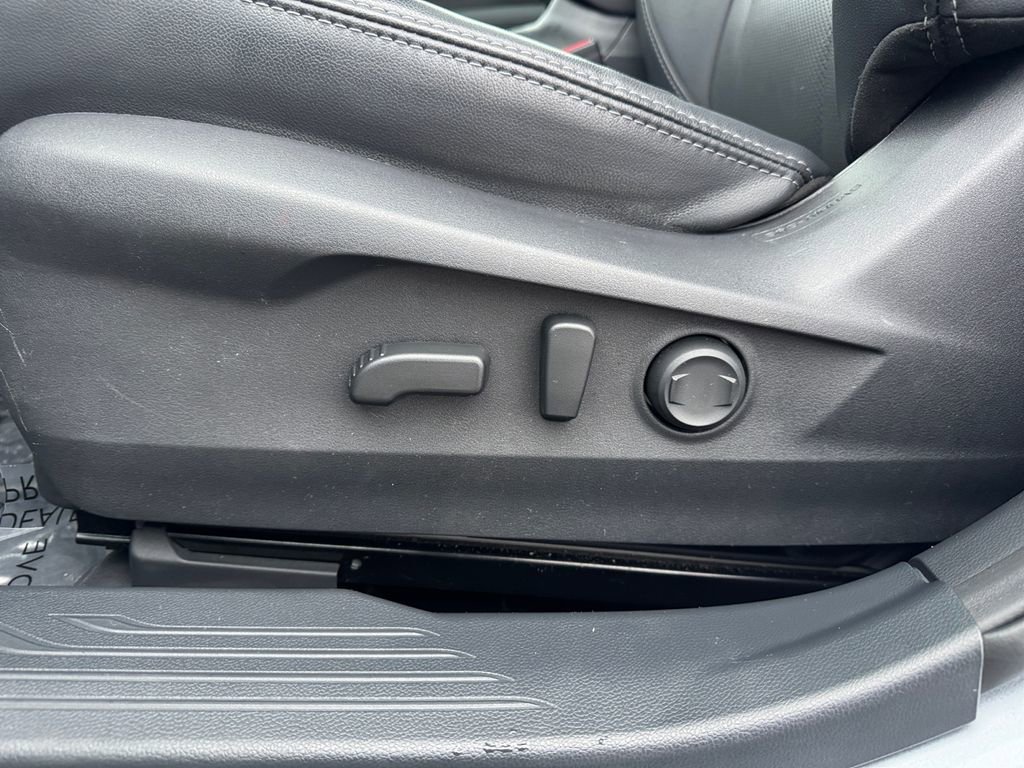 Used 2022 Subaru Outback Limited image 25