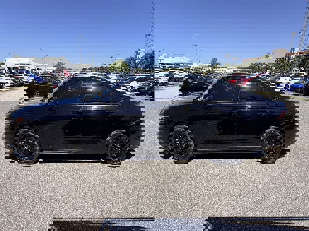 Used 2025 Honda Accord SE image 7