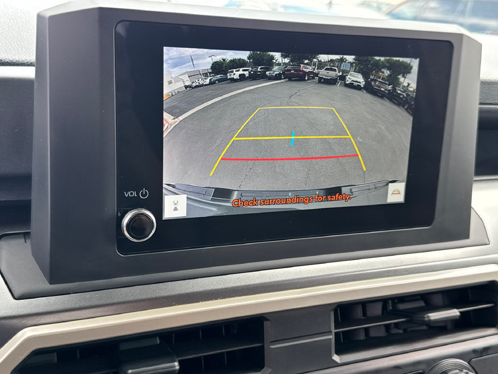 Used 2025 Toyota Tacoma TRD Sport AWD/4WD image 30