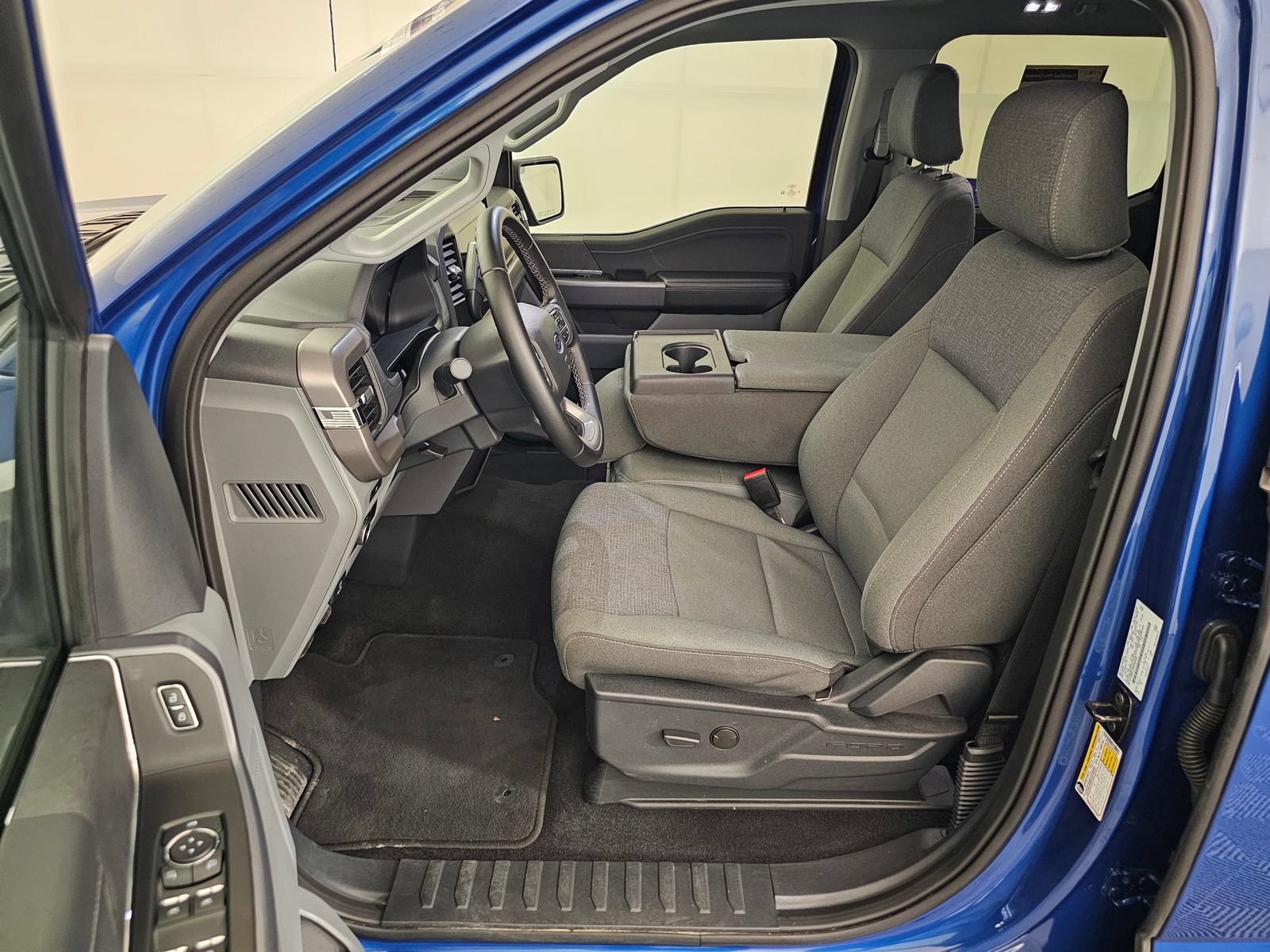 Used 2025 Ford F150 XLT w/ Equipment Group 301A Standard AWD/4WD image 4