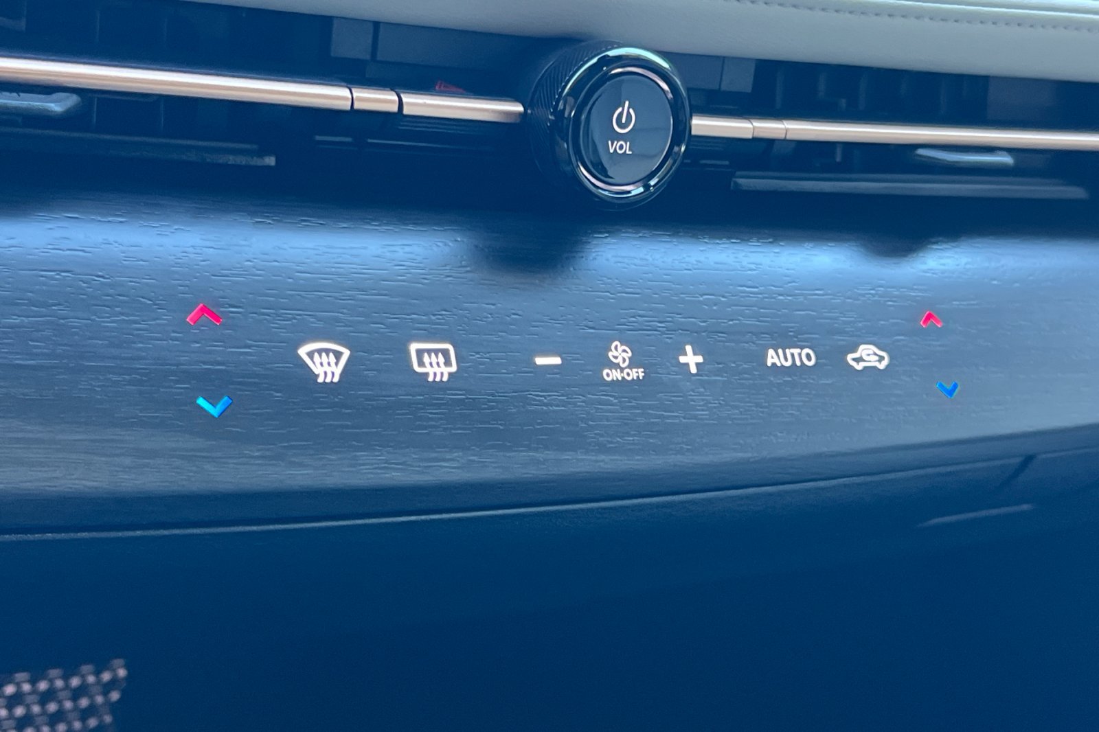 Certified 2023 Nissan Ariya FWD image 24