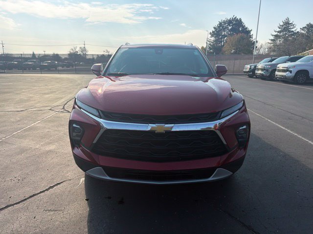 Used 2024 Chevrolet Blazer LT w/ Convenience Package FWD image 3