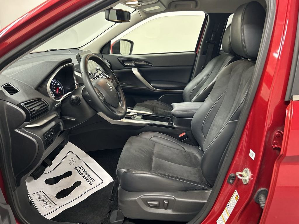 Used 2023 Mitsubishi Eclipse Cross SE image 9