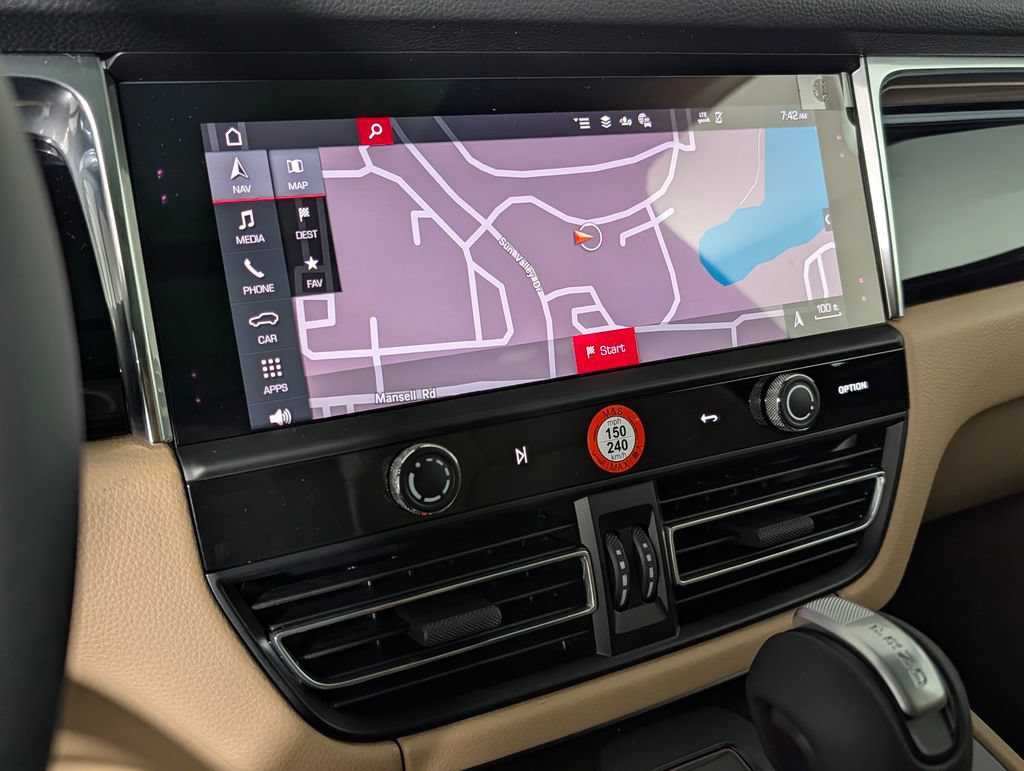 New 2026 Porsche Macan AWD/4WD image 34