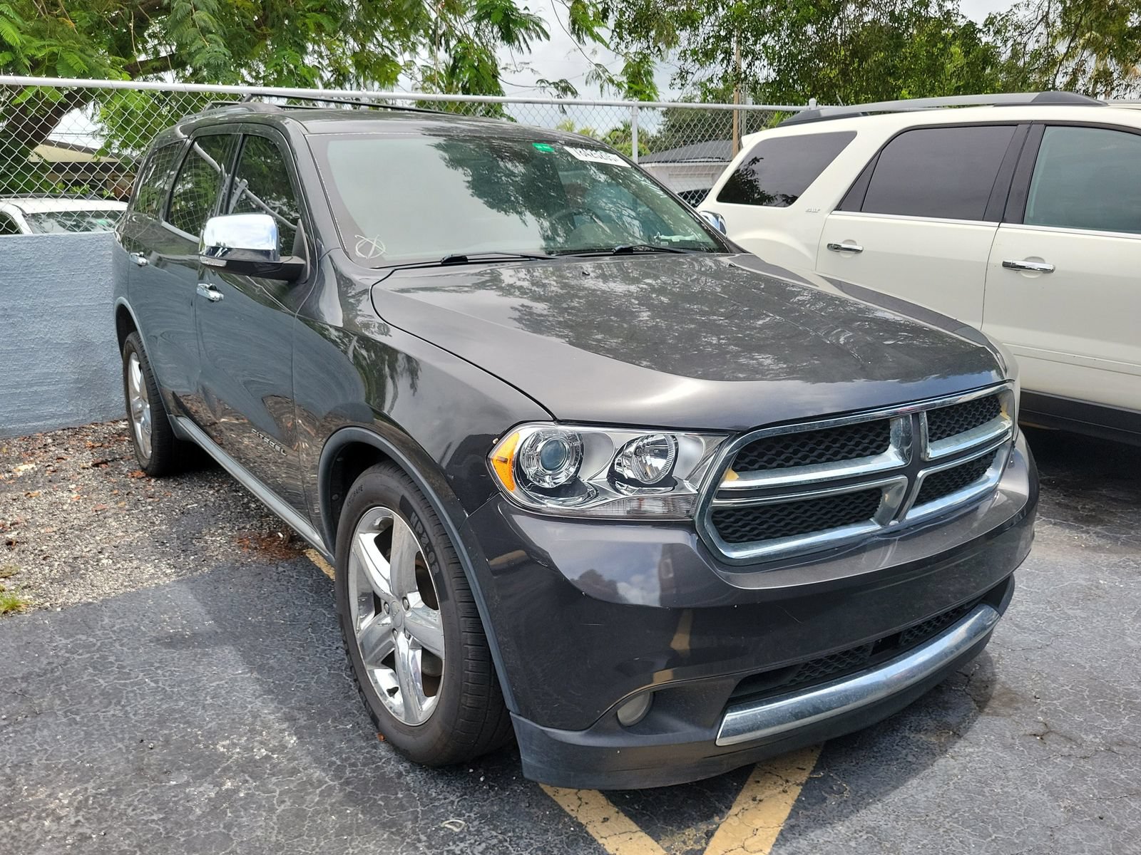 Used 2011 Dodge Durango Citadel RWD image 2