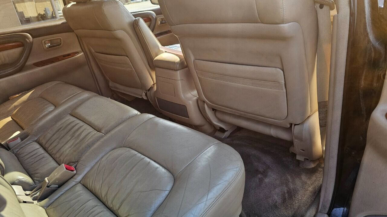 Used 2000 Lexus LX 470 4WD image 32