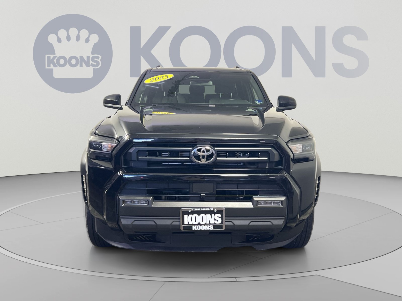 Used 2025 Toyota 4Runner SR5 AWD/4WD image 11