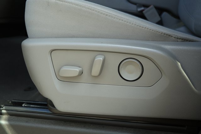 Used 2025 Chevrolet Silverado 1500 LT image 20