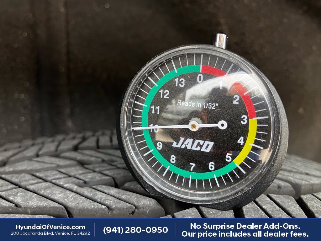 Used 2019 Buick Enclave Essence FWD image 10