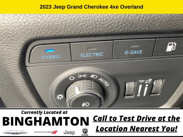 New 2023 Jeep Grand Cherokee Overland AWD/4WD image 16