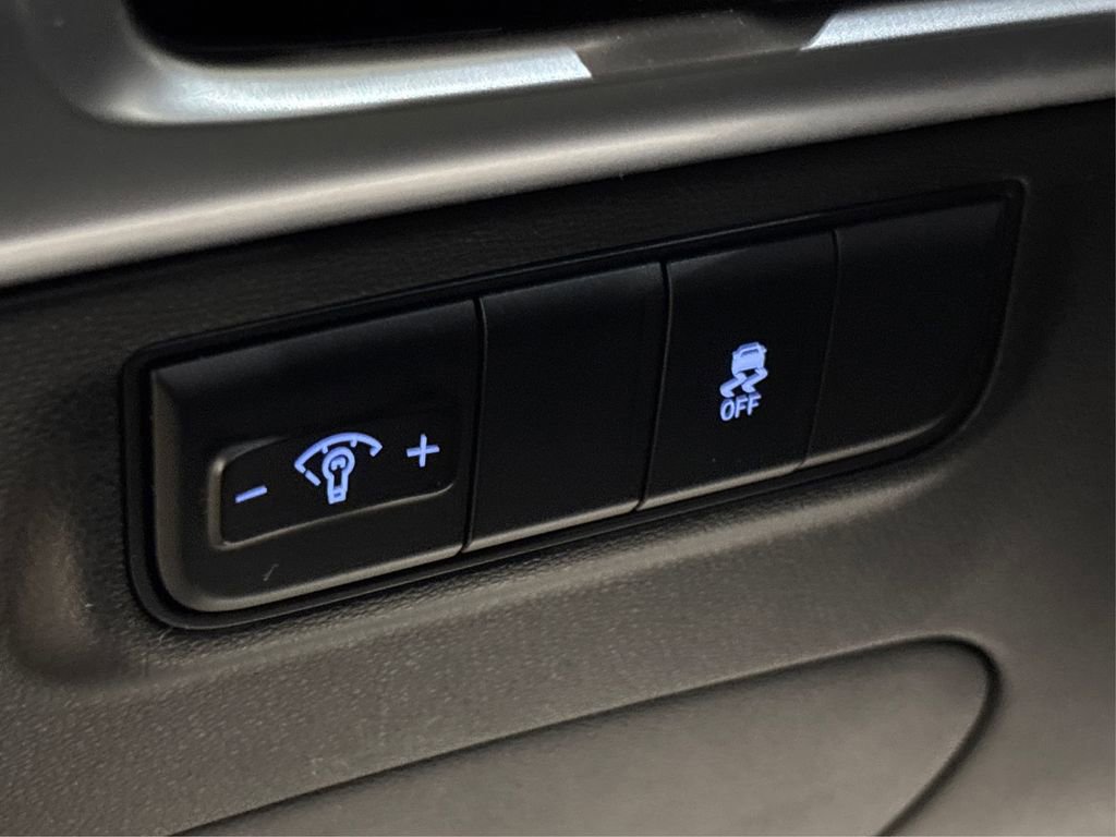 Certified 2025 Hyundai Tucson SE image 34