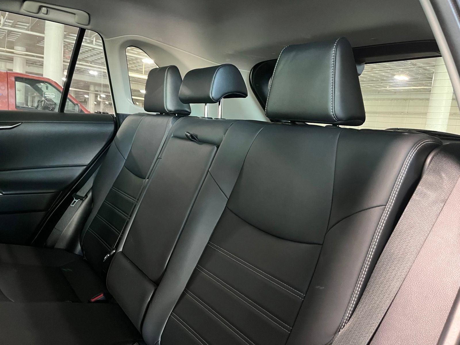 Used 2021 Toyota RAV4 XLE Premium AWD/4WD image 34