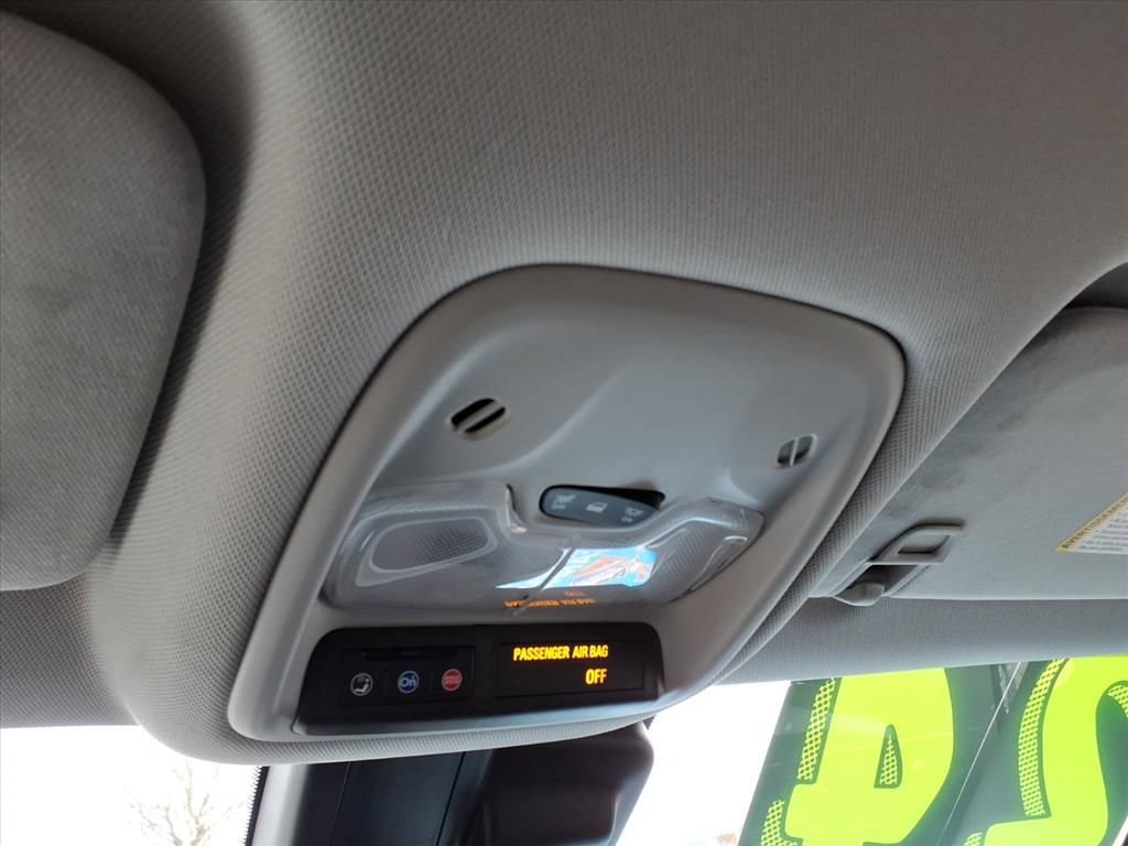 Used 2024 Chevrolet TrailBlazer LT w/ LT Cold Weather Package image 33