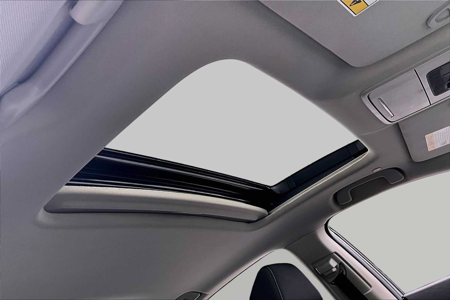Used 2023 Honda Accord EX image 14