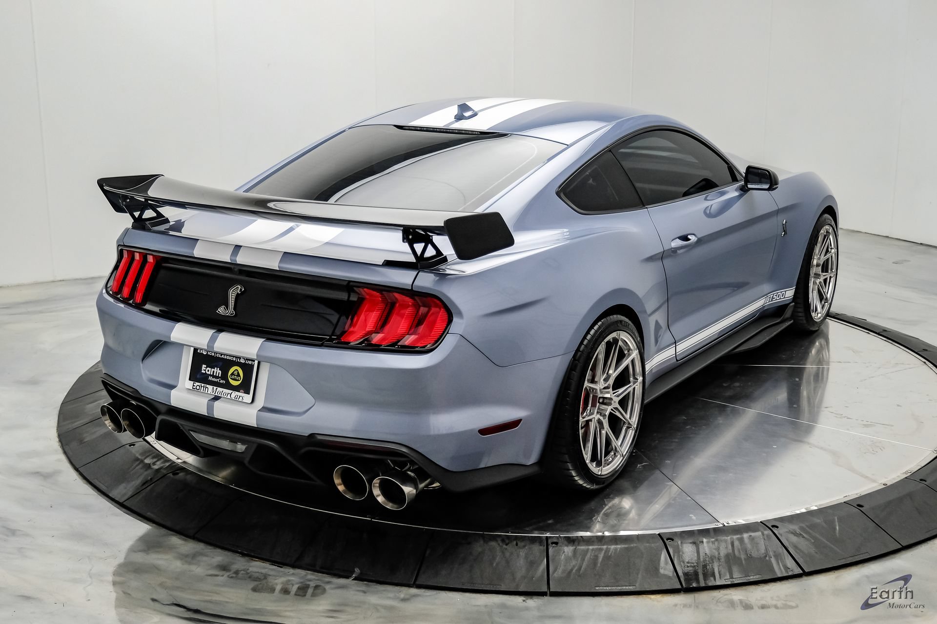 Used 2022 Ford Mustang Shelby GT500 w/ Technology Package RWD image 22