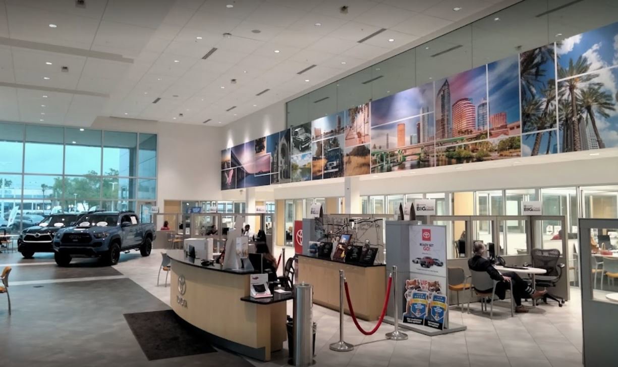 Certified 2024 Toyota Venza Nightshade image 37