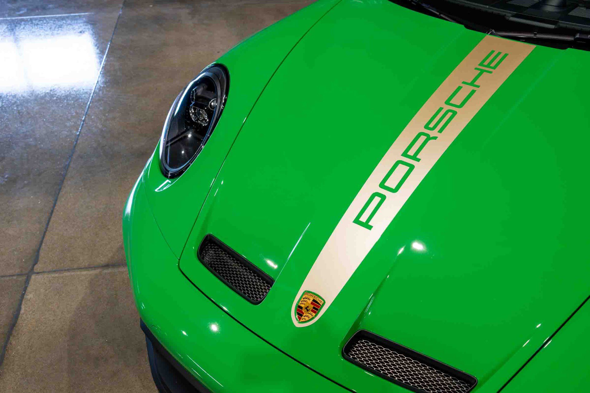 Used 2022 Porsche 911 GT3 RWD image 8