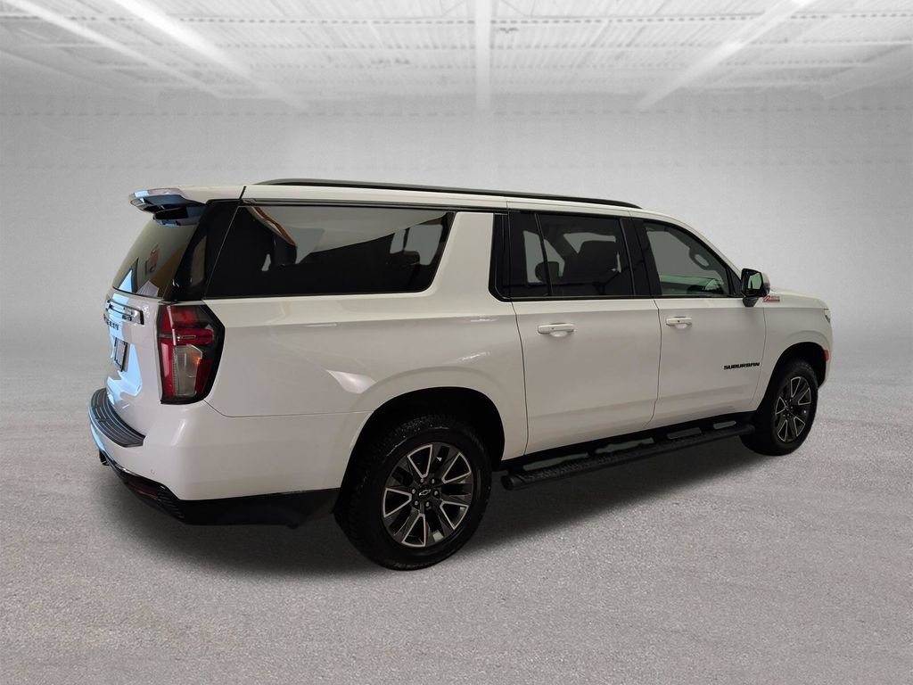 Used 2024 Chevrolet Suburban Z71 w/ Luxury Package AWD/4WD image 5