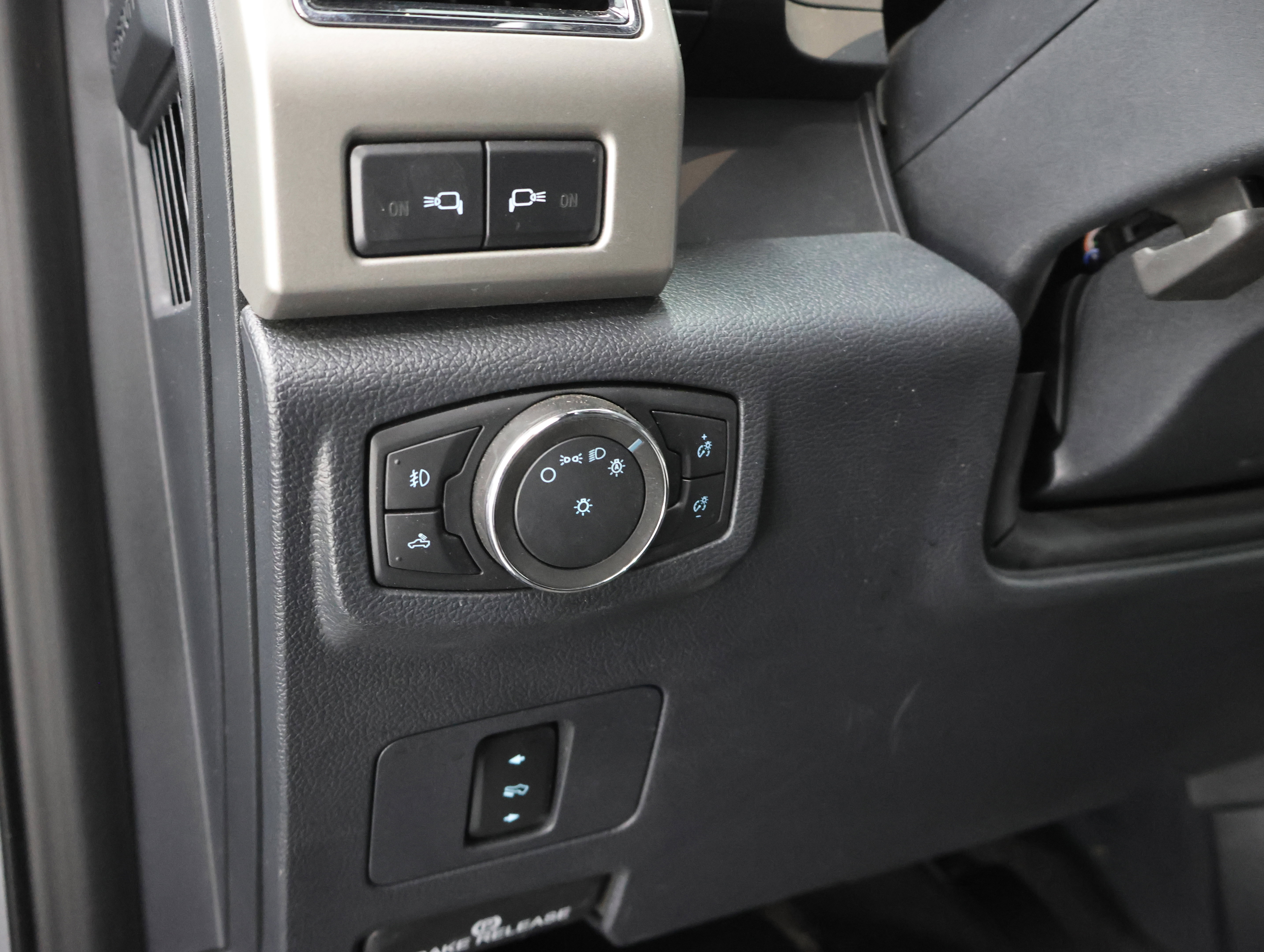 Used 2022 Ford F250 Lariat w/ Chrome Package AWD/4WD image 43