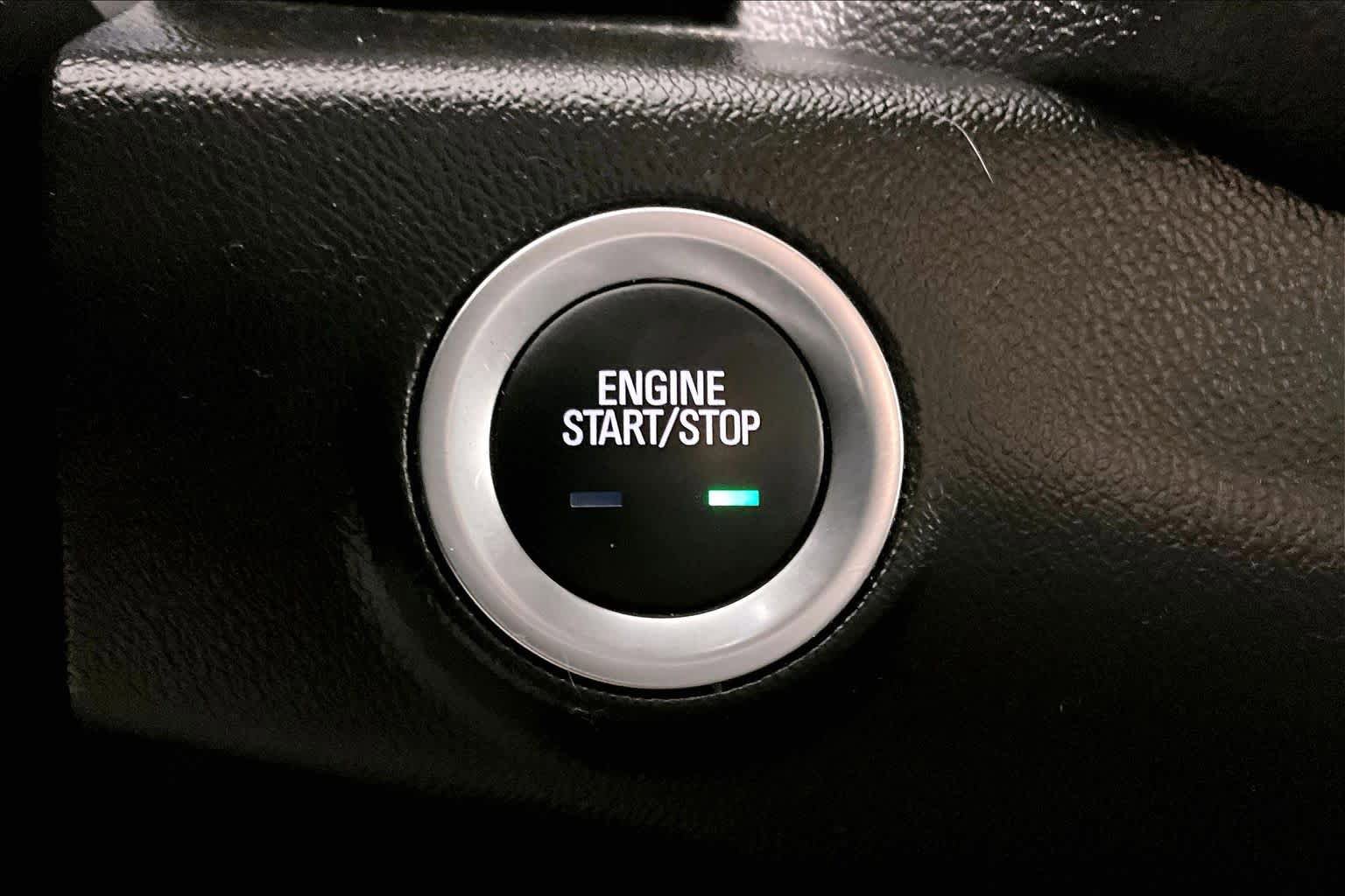 Used 2024 GMC Terrain SLT image 34