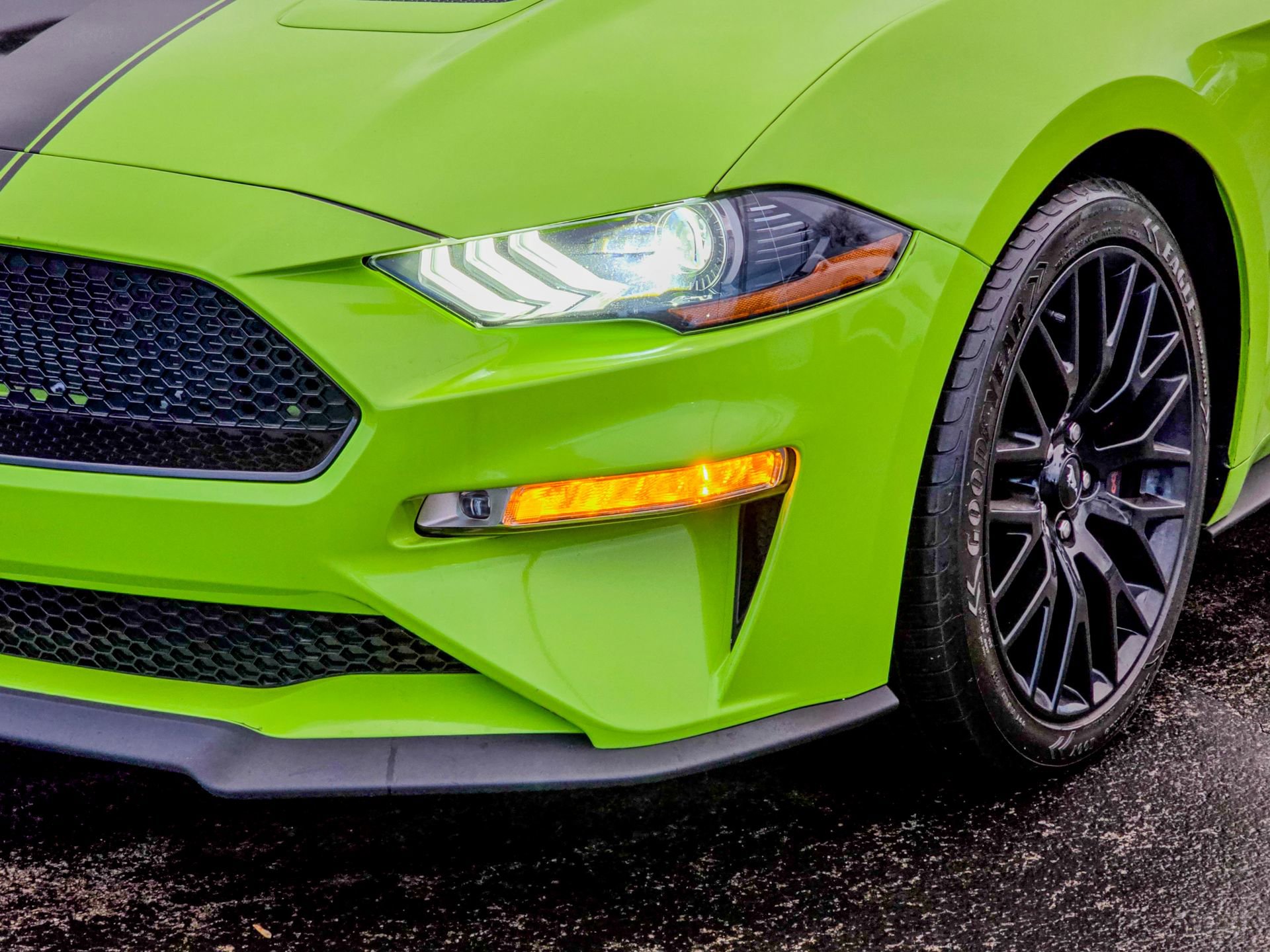 Used 2020 Ford Mustang GT Premium w/ GT Performance Package image 7