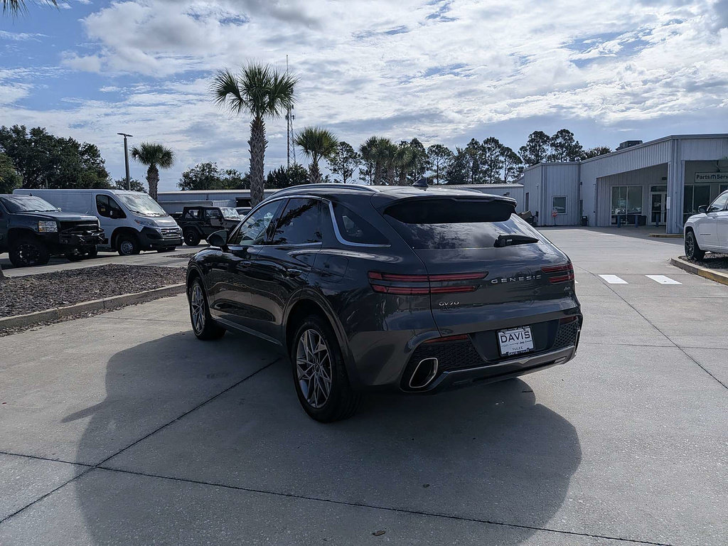 Used 2025 Genesis GV70 2.5T AWD/4WD image 6