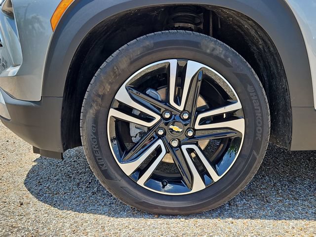 Certified 2026 Chevrolet TrailBlazer LT w/ Driver Confidence Package FWD image 32