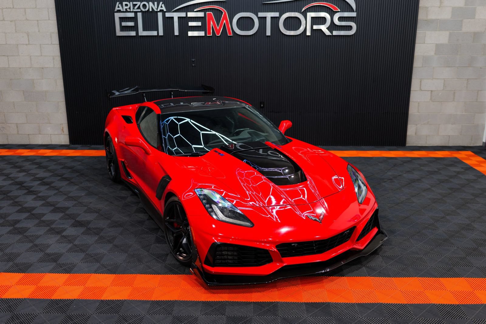 Used 2019 Chevrolet Corvette ZR1 RWD image 4