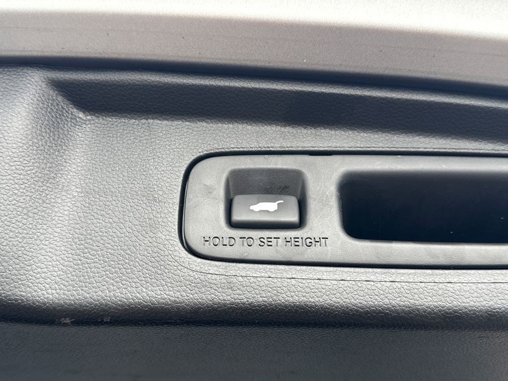 Used 2023 Honda CR-V EX-L image 17