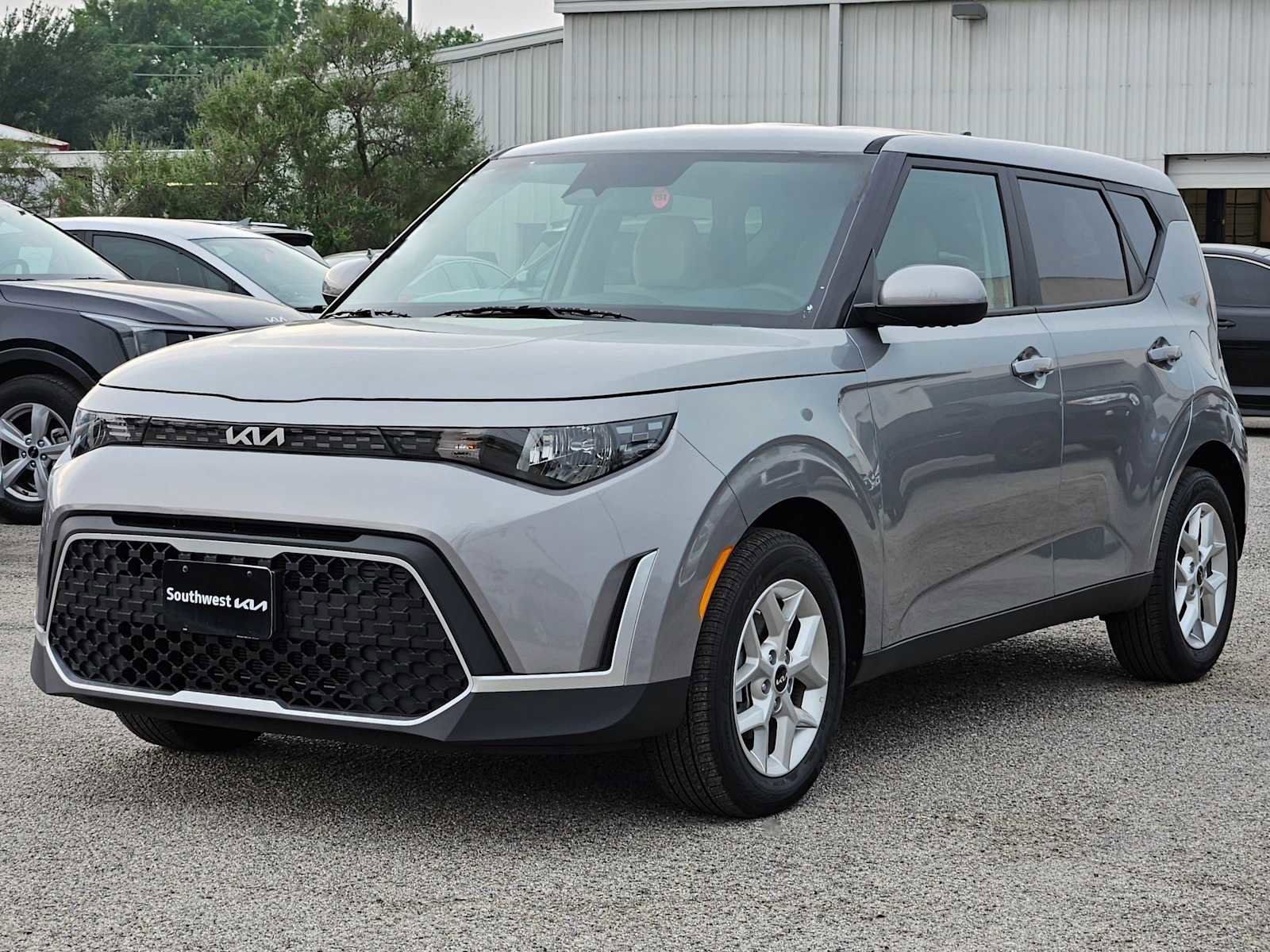 Certified 2025 Kia Soul LX FWD image 10