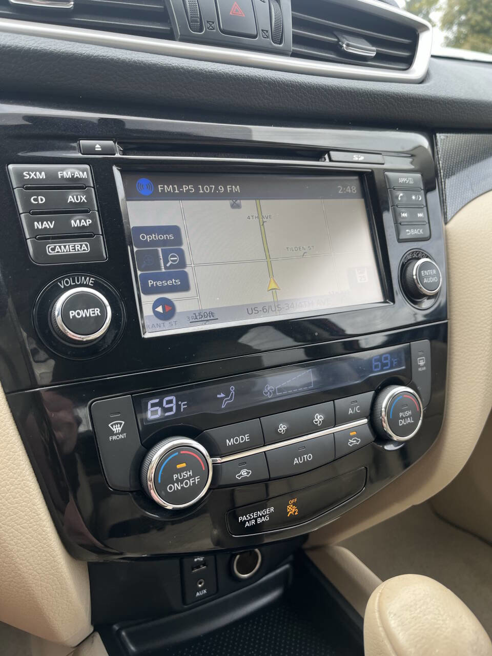 Used 2014 Nissan Rogue SL image 28