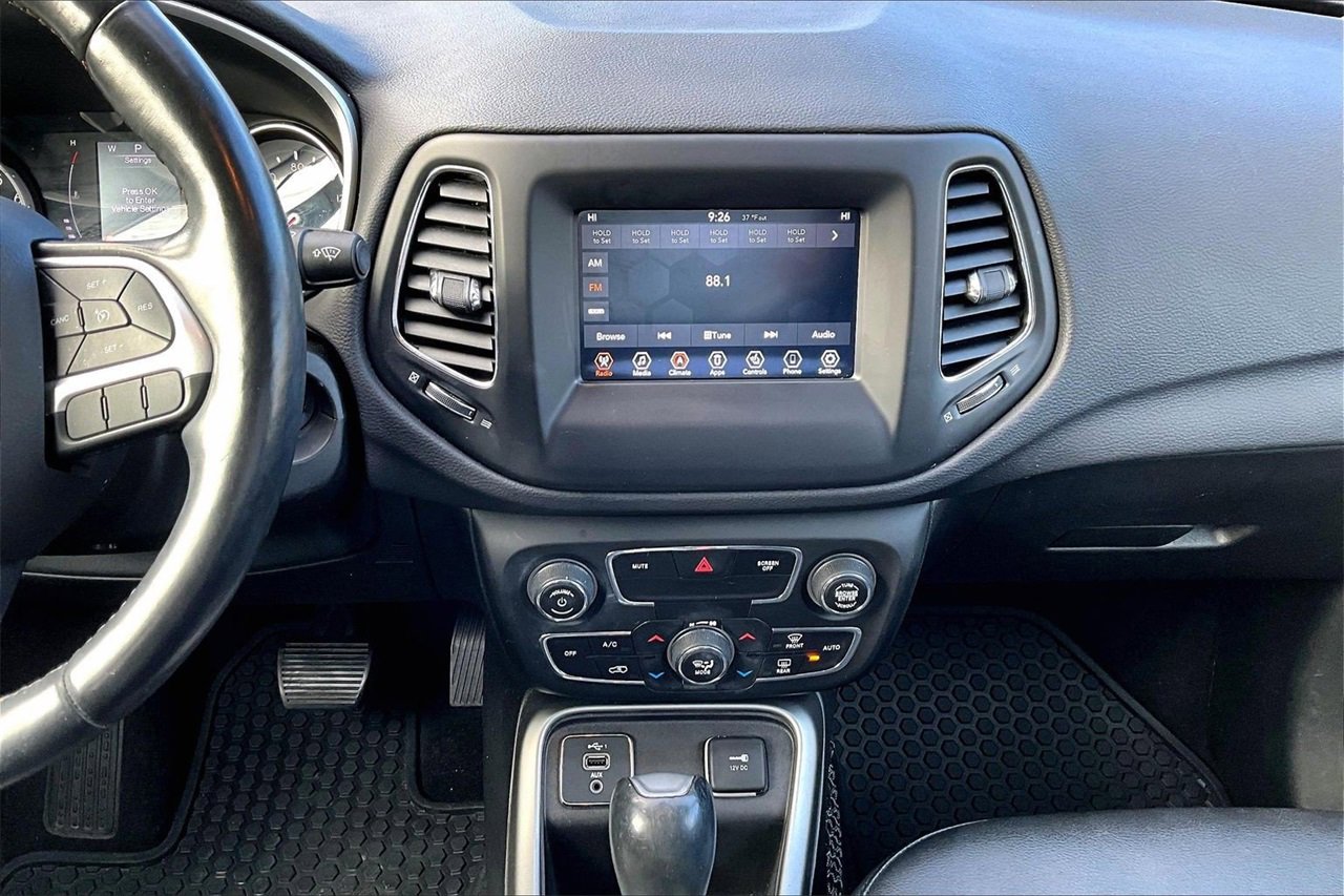 Certified 2019 Jeep Compass Latitude w/ Cold Weather Group image 12