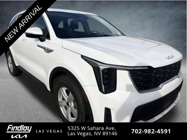 Certified 2024 Kia Sorento LX FWD image 3