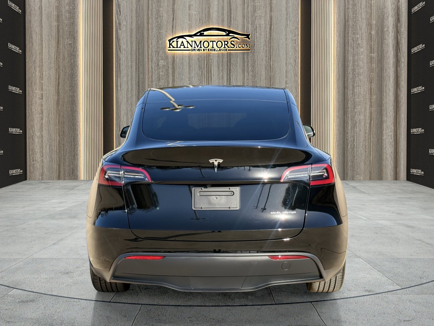 Used 2025 Tesla Model Y Long Range image 6
