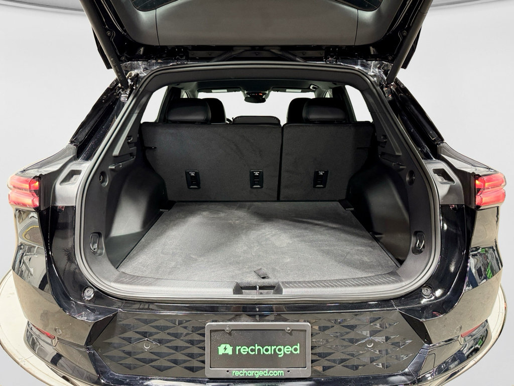 Used 2024 Chevrolet Equinox EV RS w/ Active Safety Package 3 FWD image 25