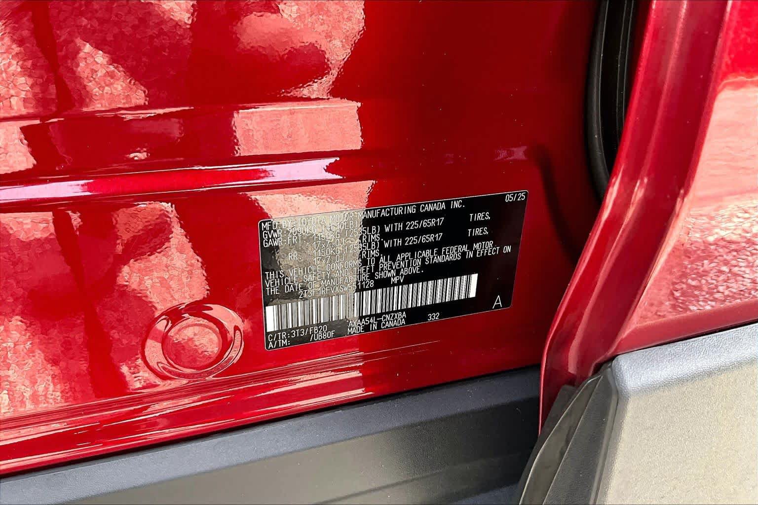 Used 2025 Toyota RAV4 LE AWD/4WD image 36