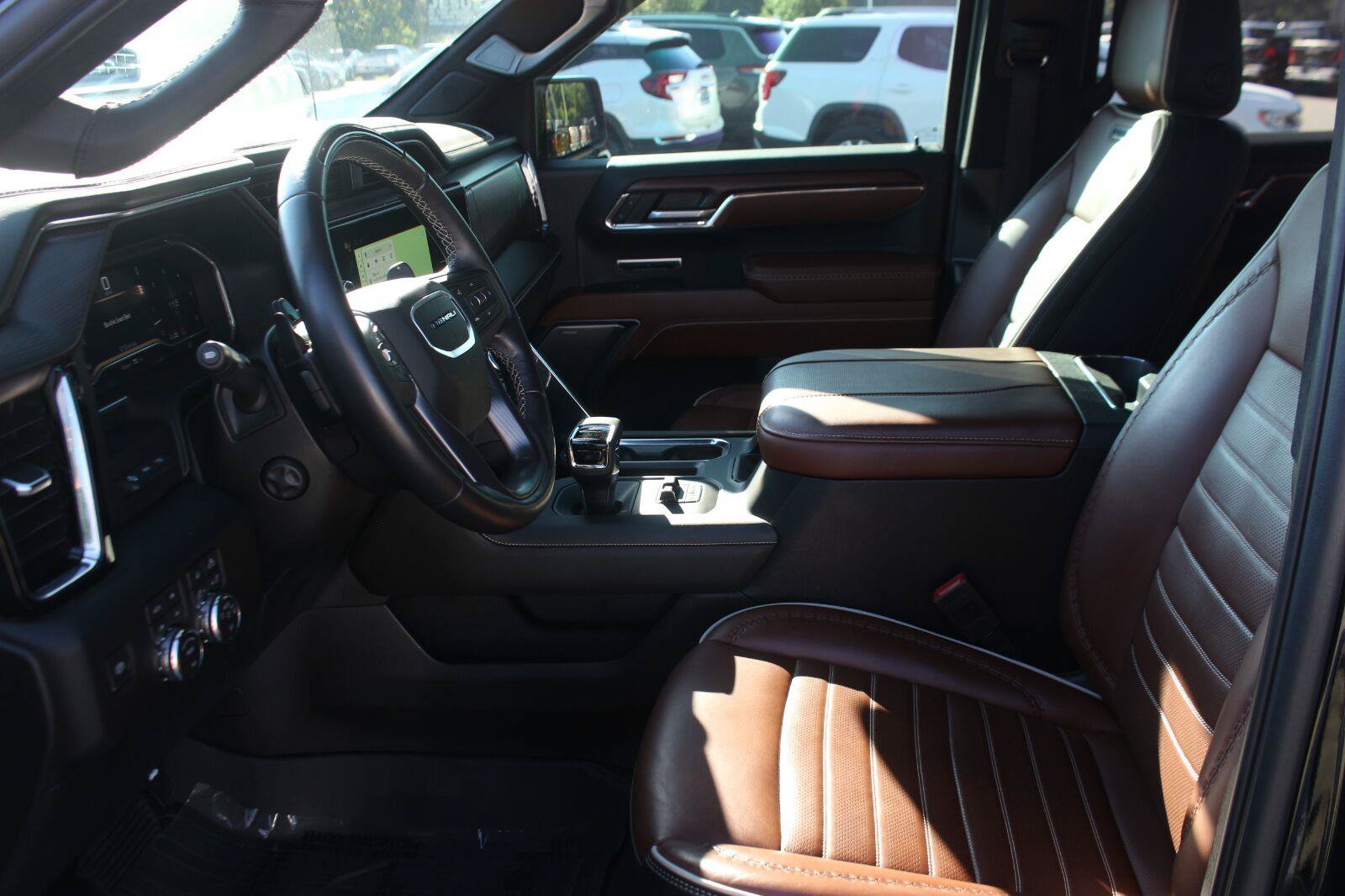 Used 2024 GMC Sierra 1500 Denali Ultimate AWD/4WD image 17