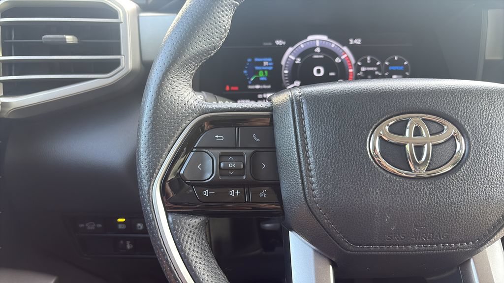 Used 2023 Toyota Sequoia SR5 w/ SR5 Premium Package AWD/4WD image 23