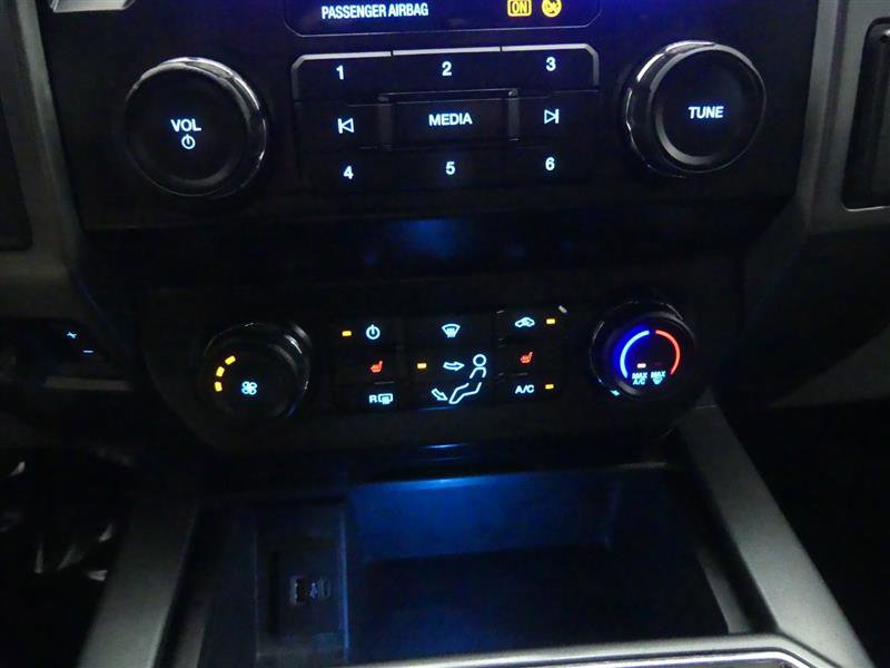 Used 2021 Ford F250 XLT w/ XLT Premium Package image 14