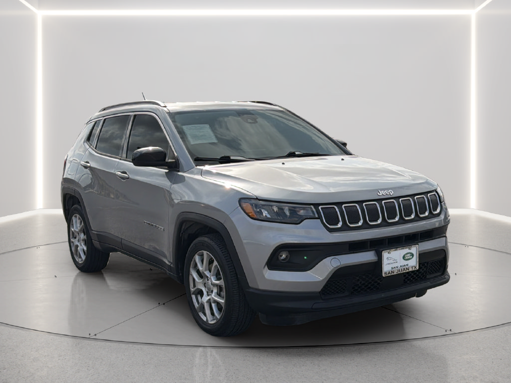 Used 2022 Jeep Compass Latitude AWD/4WD image 10
