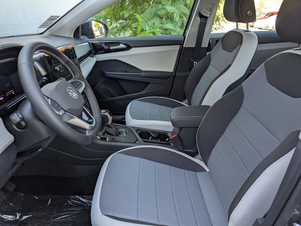 Certified 2025 Volkswagen Taos S FWD image 14