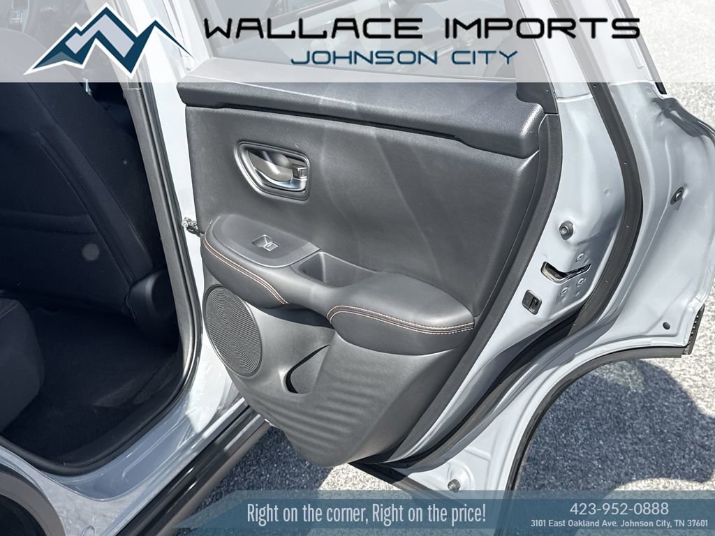 Used 2025 Honda HR-V Sport image 38